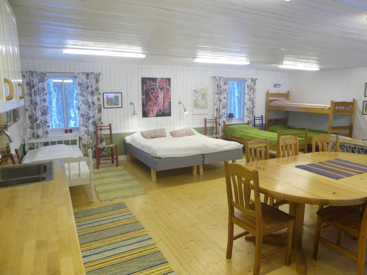 Praestmyrens Vandrarhem Ransäter Exterior foto